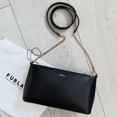 Furla chain crossbody čierna
