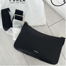 Furla Messenger crossbody čierna